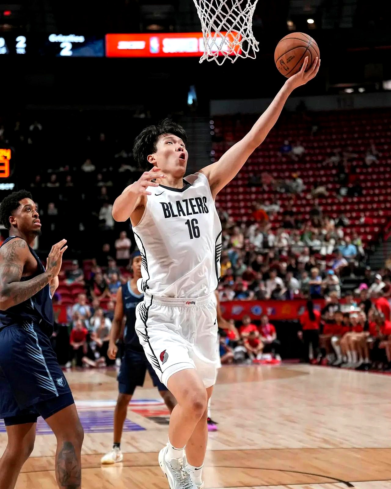 爱游戏平台-波特兰开拓者发布备战花絮，赛后复出首秀，中超任务艰巨，赛季目标并未改变的简单介绍