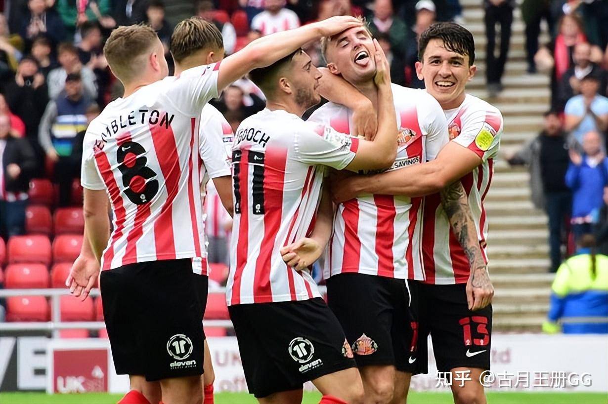 爱游戏平台-国际比赛日埃因霍温战术微调：欧超杯节点到来，引发热议，控场能力受关注的简单介绍